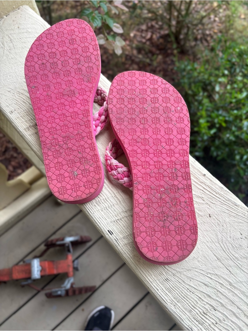 Lilly Pulitzer Hot Pink Braided Thong Sandals - Picture 3 of 3